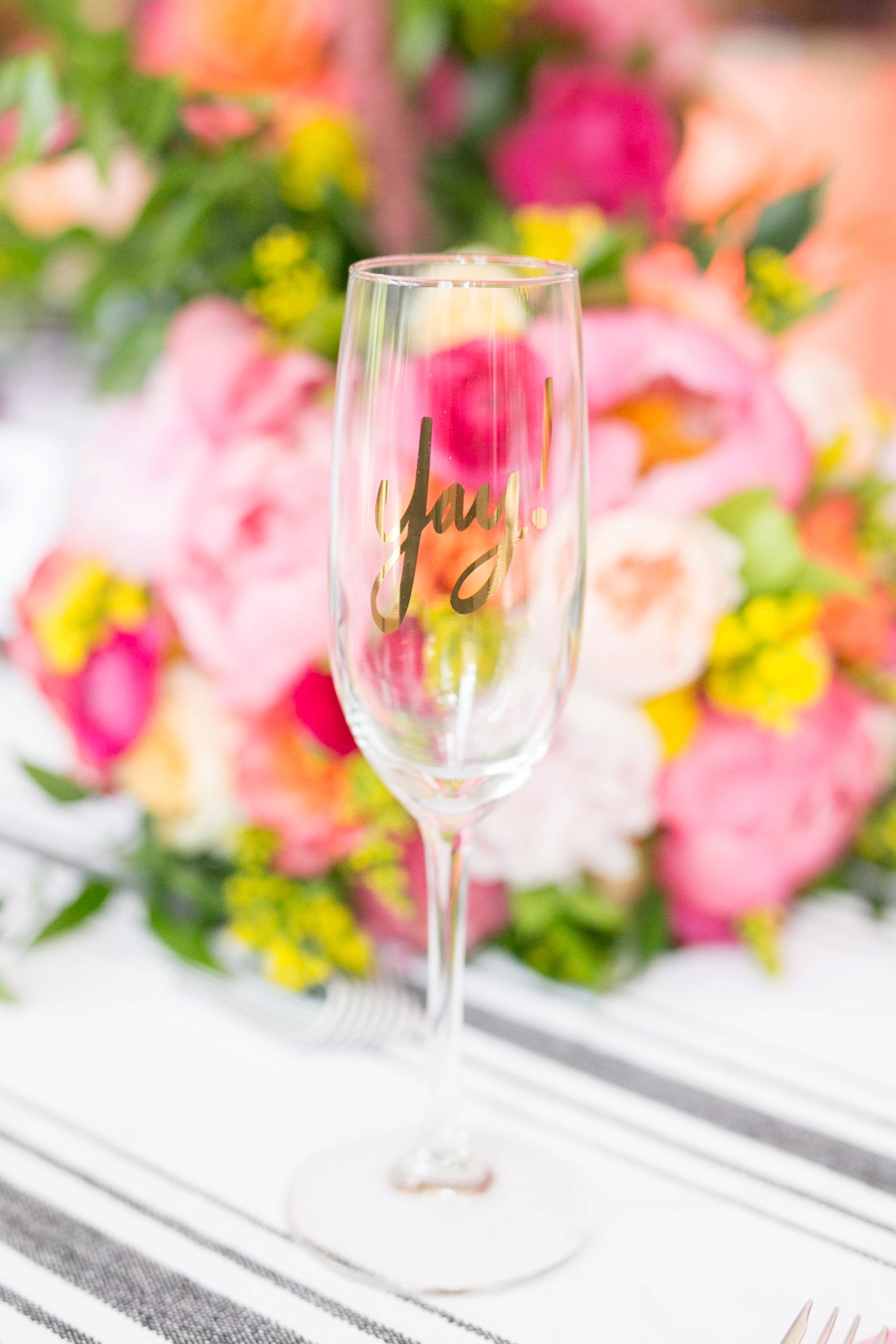 A Colorful & Chic Central Florida Wedding via TheELD.com