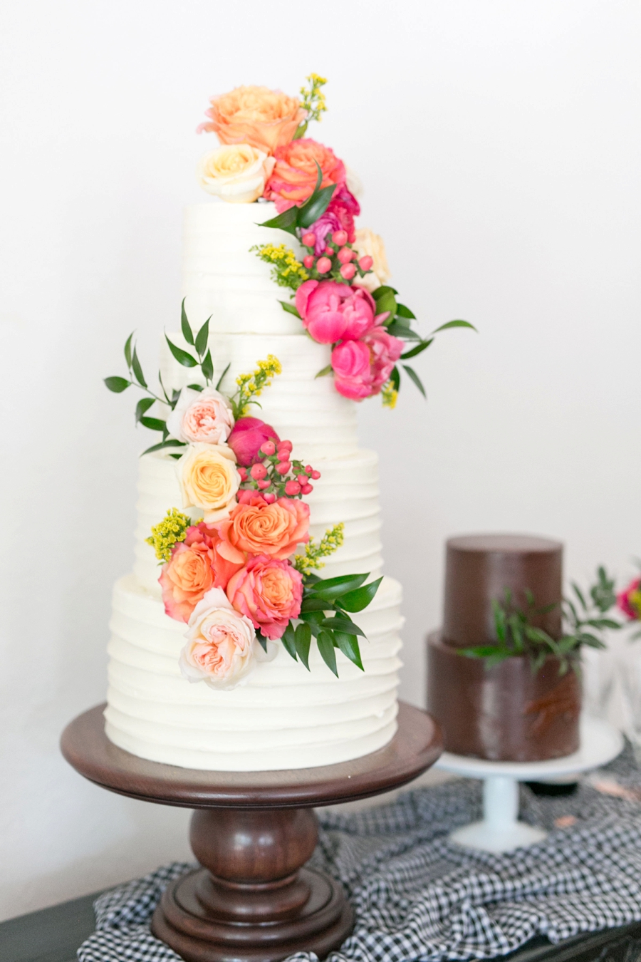 A Colorful & Chic Central Florida Wedding via TheELD.com