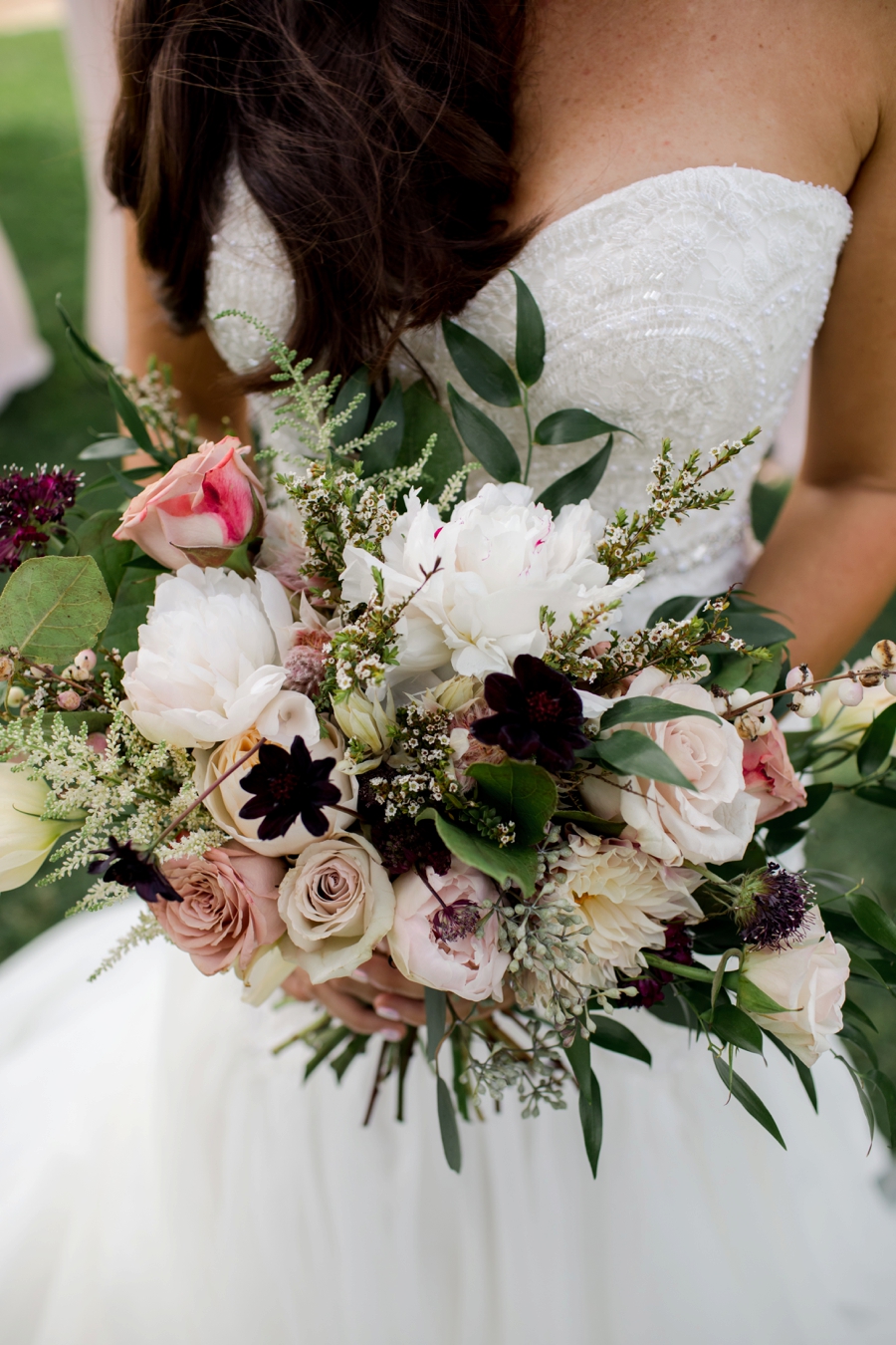 A Blush & Burgundy San Clemente Wedding via TheELD.com