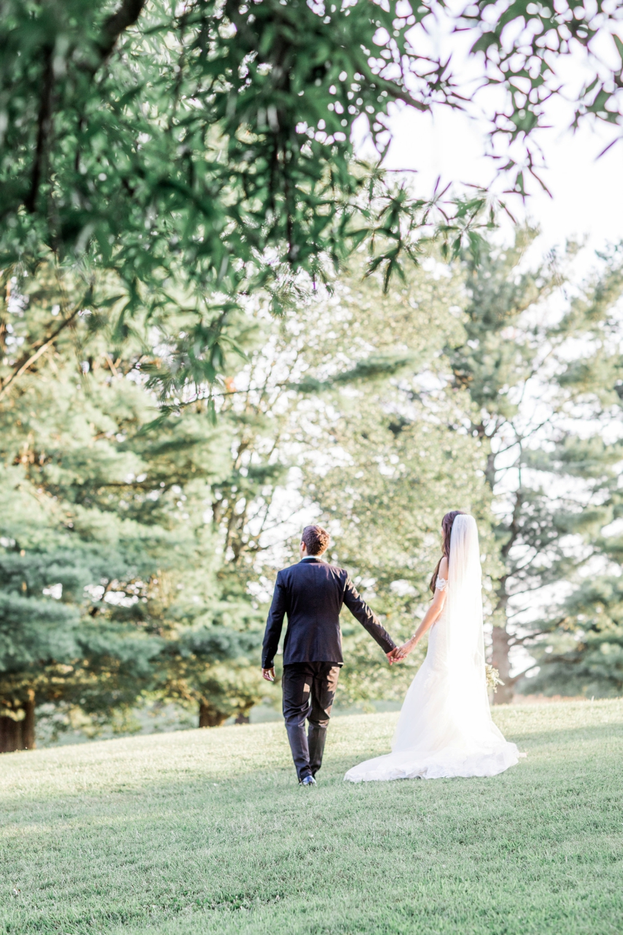 Classic Garden Inspired Wedding In Virginia via TheELD.com