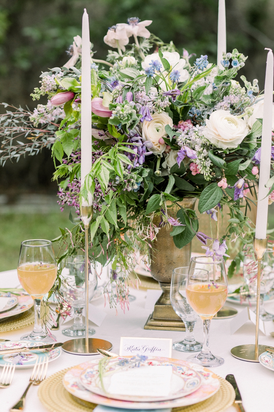 Organic Wedding Inspiration in Lavender and Blue via TheELD.com