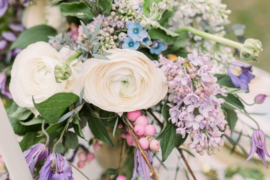 Organic Wedding Inspiration in Lavender and Blue via TheELD.com