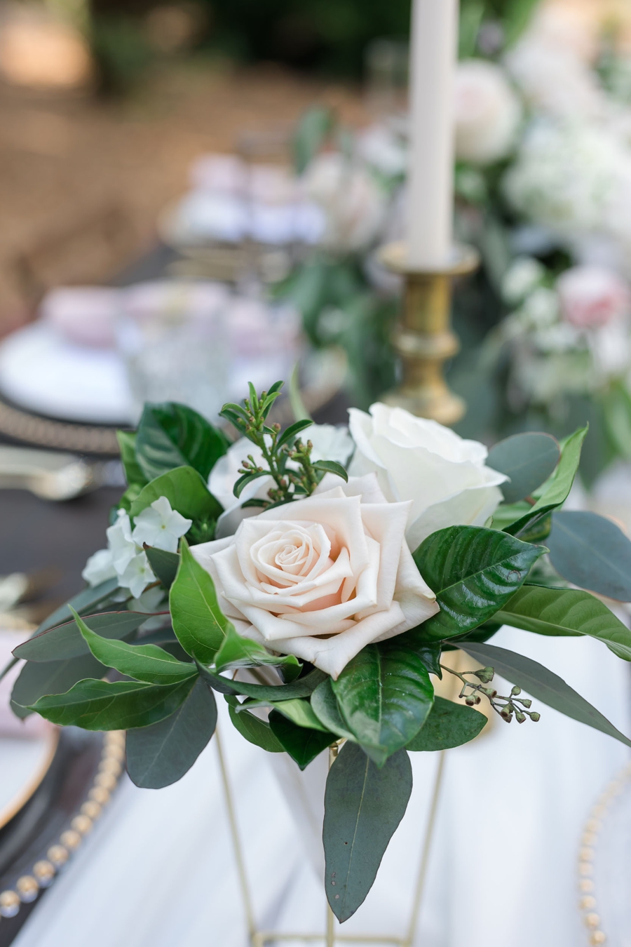 A Modern, Garden Inspired Wedding Design via TheELD.com