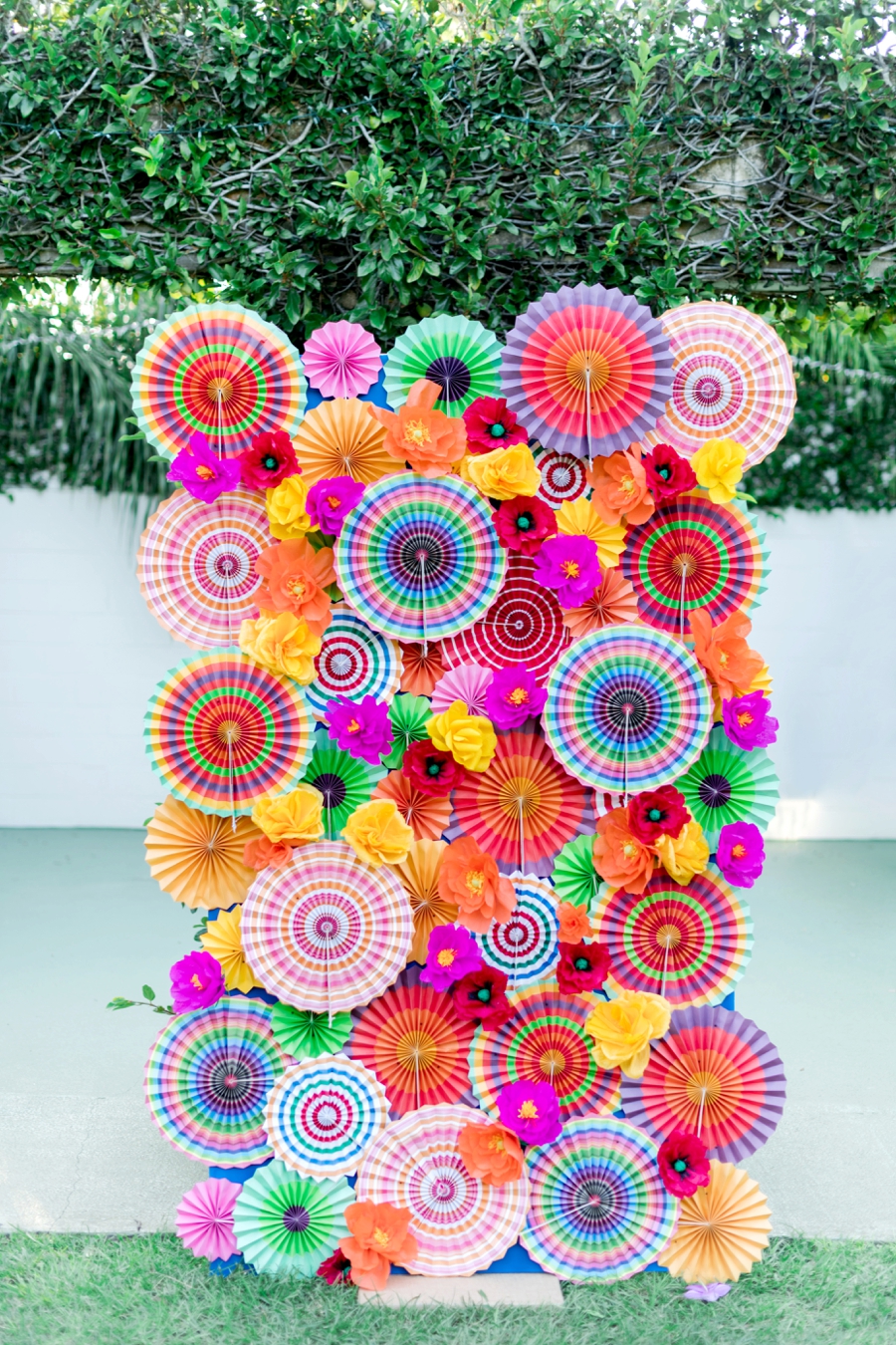 Colorful Wedding Ideas Inspired By Mexico via TheELD.com