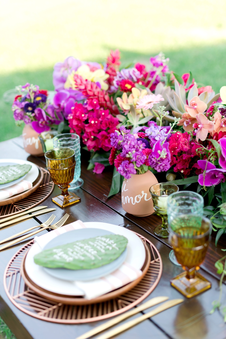 Colorful Wedding Ideas Inspired By Mexico via TheELD.com