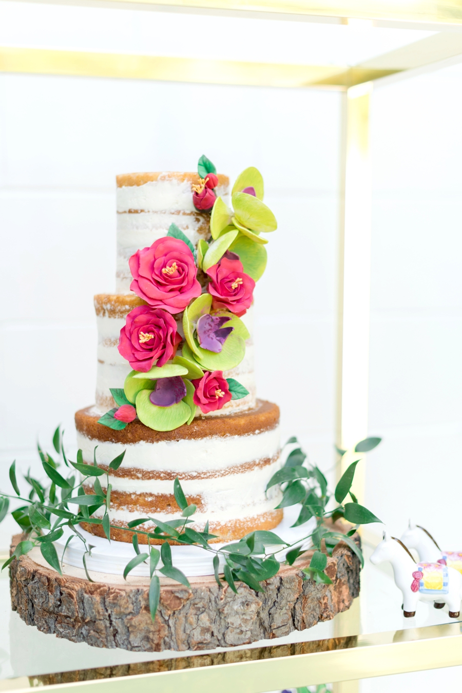 Colorful Wedding Ideas Inspired By Mexico via TheELD.com