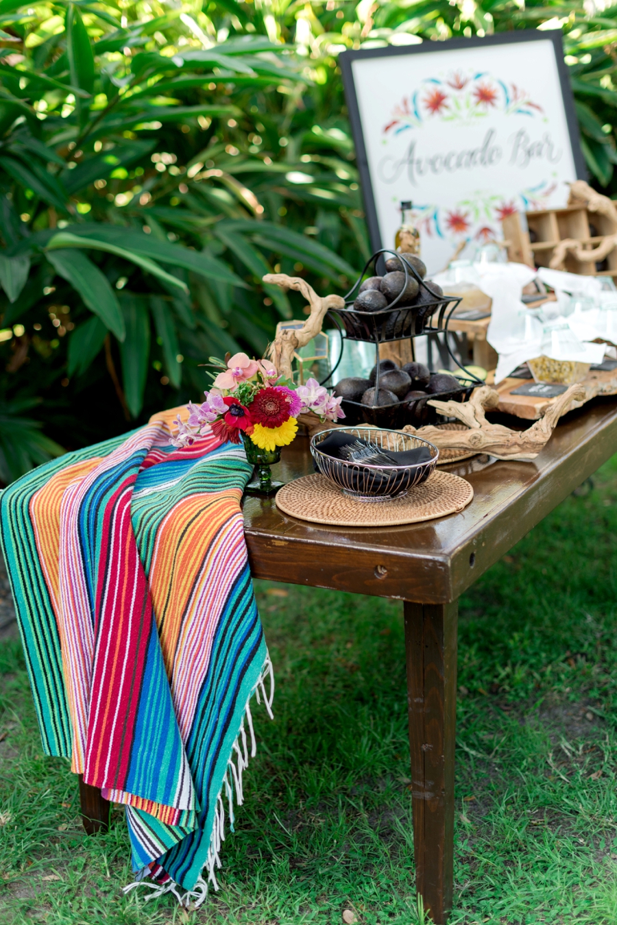 Colorful Wedding Ideas Inspired By Mexico via TheELD.com