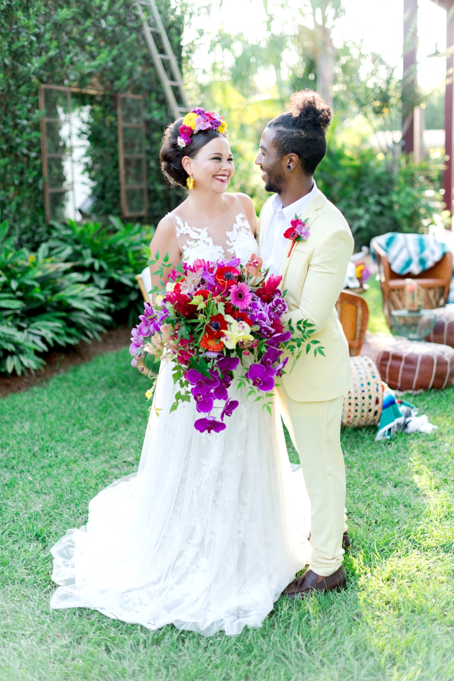 Colorful Wedding Ideas Inspired By Mexico via TheELD.com