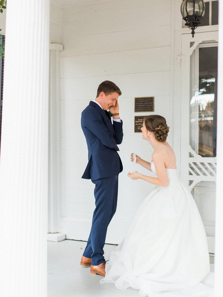 An Organic Intimate Wedding In North Carolina via TheELD.com