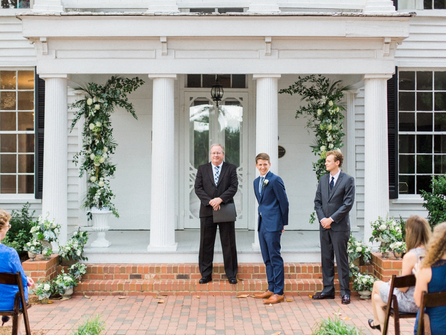 An Organic Intimate Wedding In North Carolina via TheELD.com