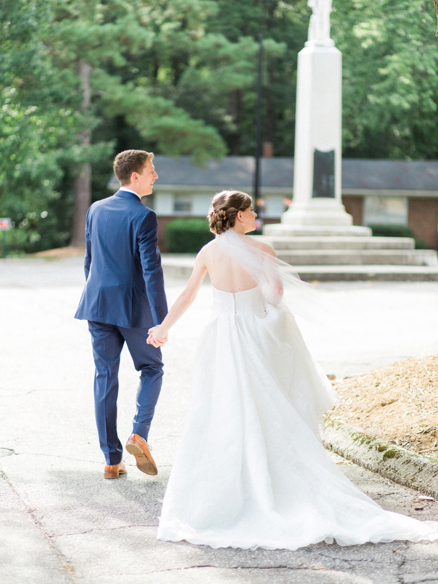 An Organic Intimate Wedding In North Carolina via TheELD.com