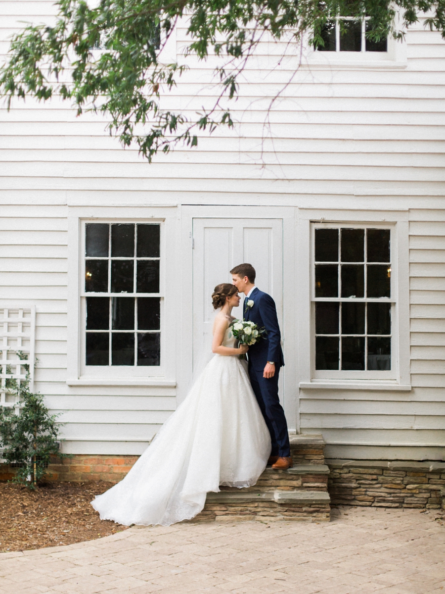 An Organic Intimate Wedding In North Carolina via TheELD.com