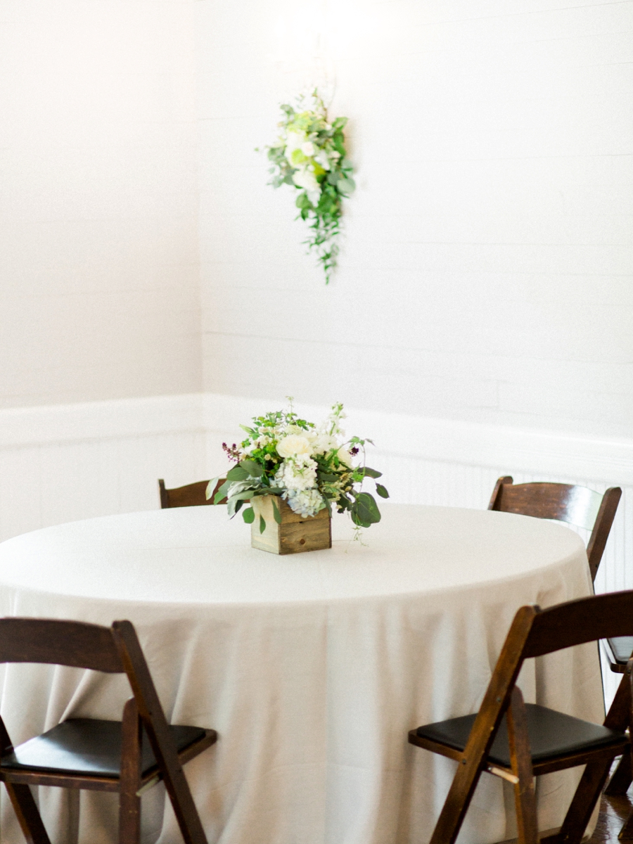 An Organic Intimate Wedding In North Carolina via TheELD.com