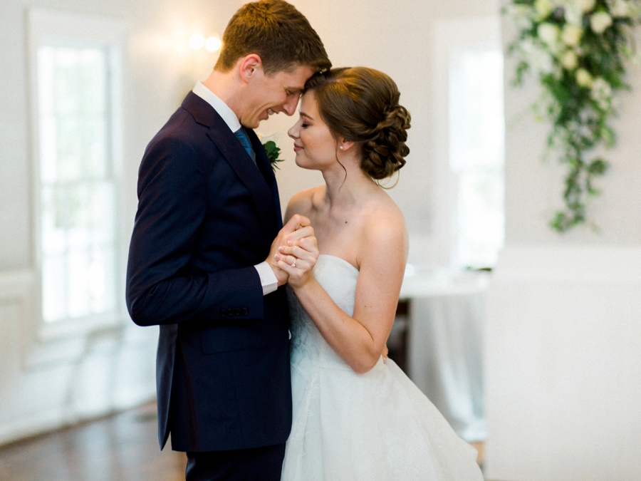 An Organic Intimate Wedding In North Carolina via TheELD.com