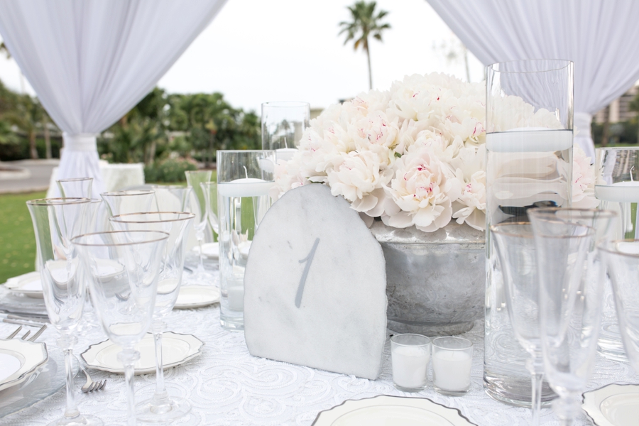 An Elegant & Luxe White Beach Wedding via TheELD.com