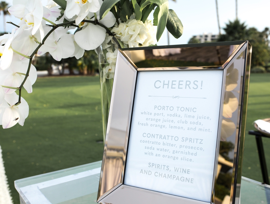 An Elegant & Luxe White Beach Wedding via TheELD.com