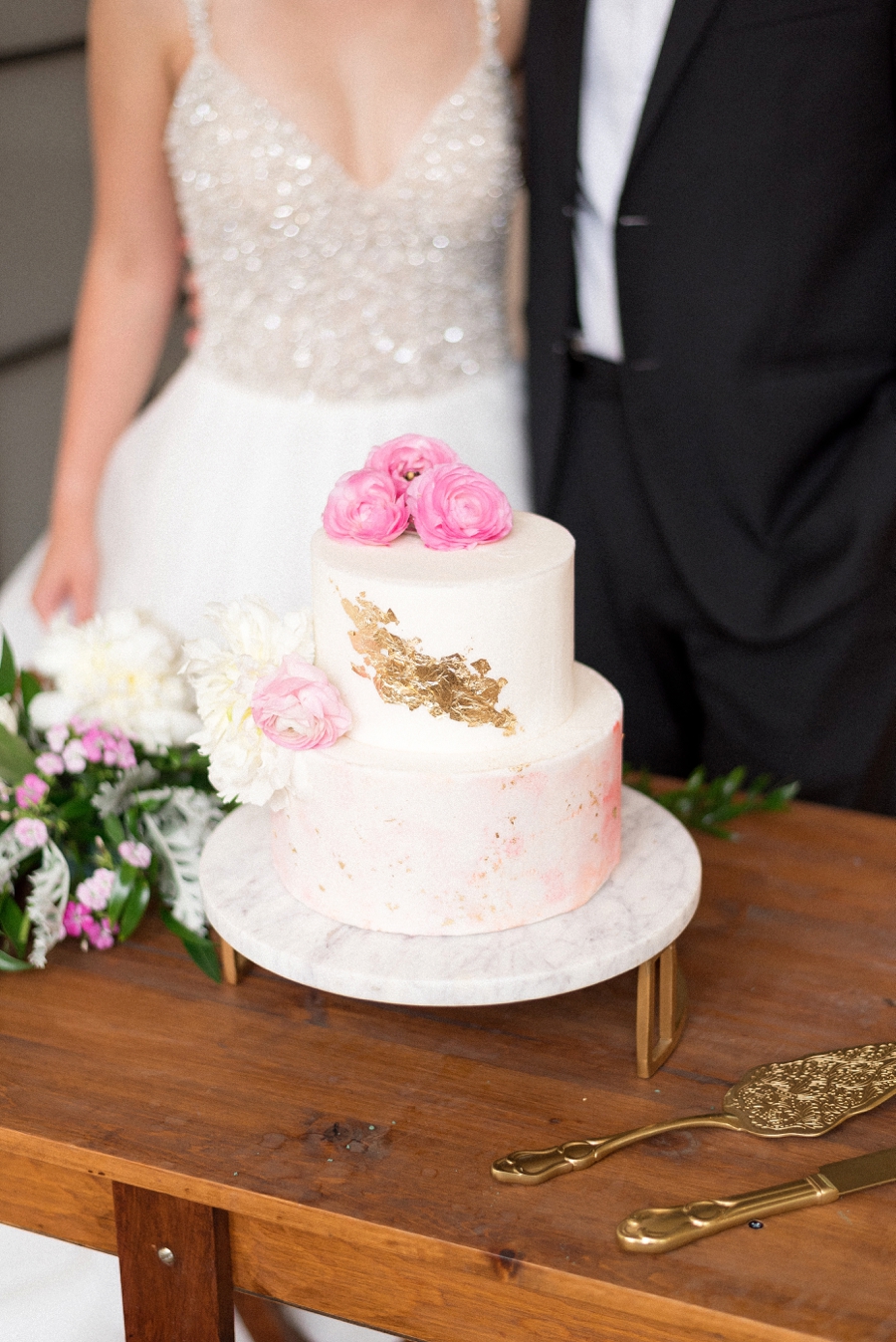 Pink & Gold New Orleans Wedding Ideas via TheELD.com