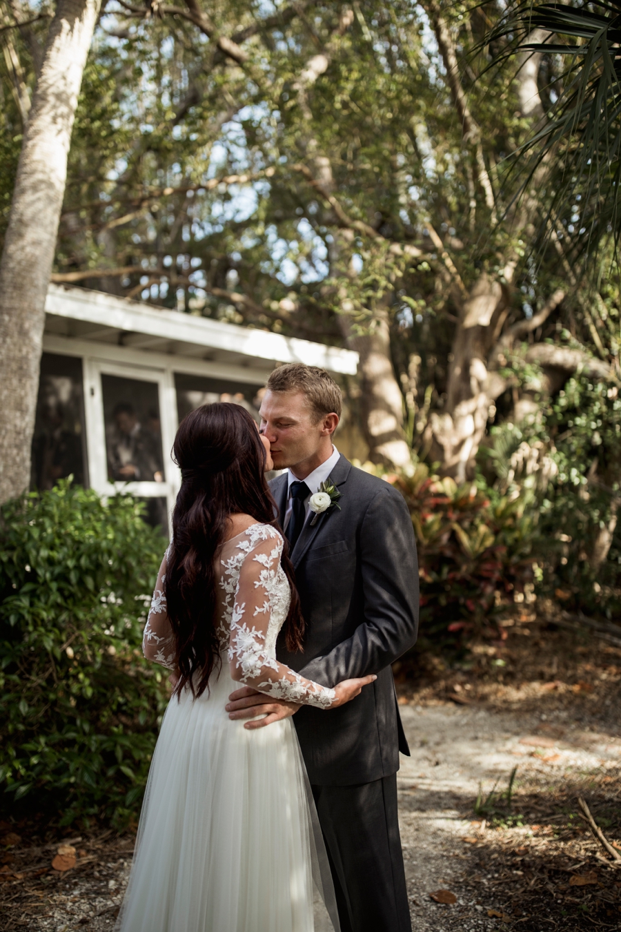 A Romantic Waterside Sarasota Wedding via TheELD.com