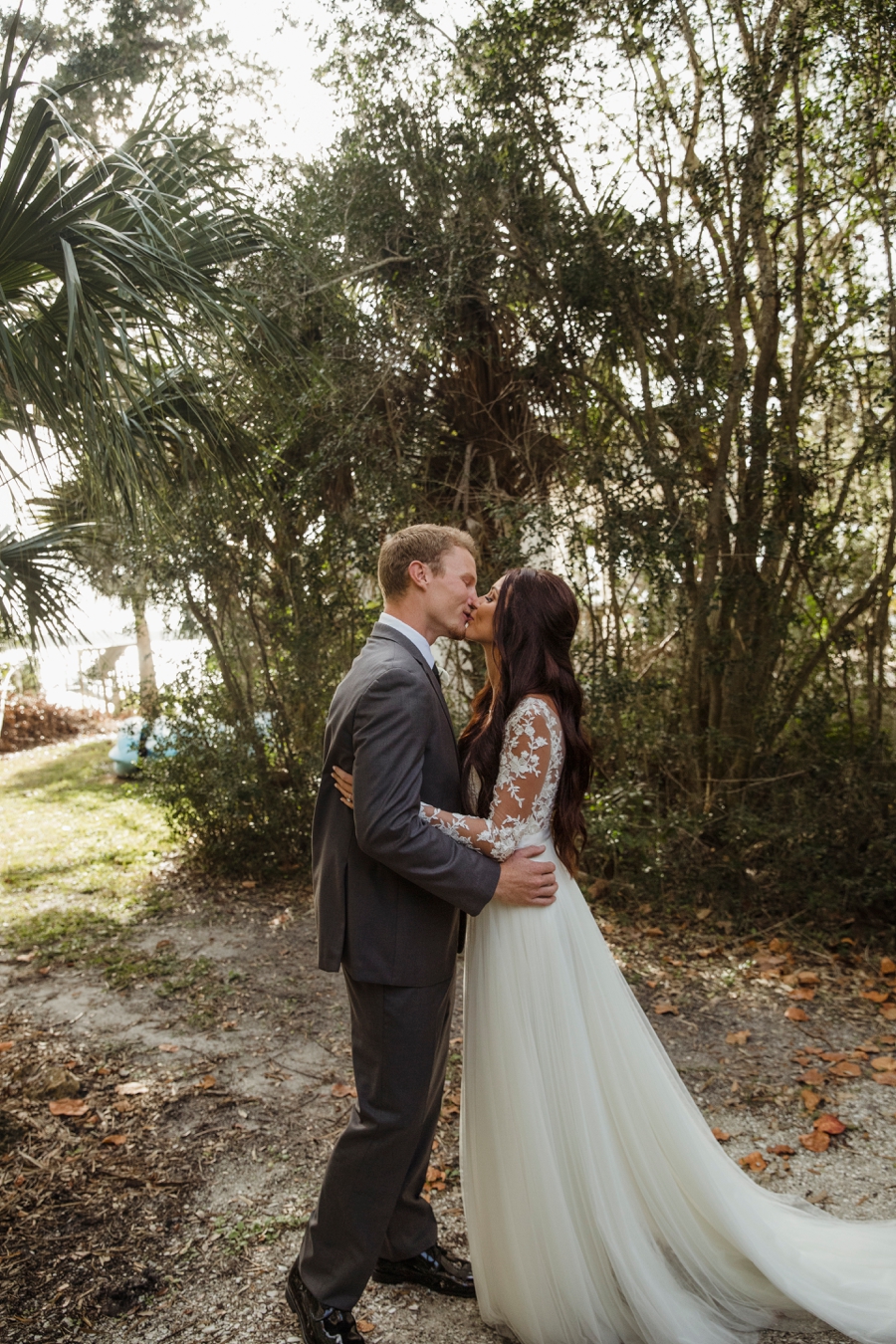 A Romantic Waterside Sarasota Wedding via TheELD.com