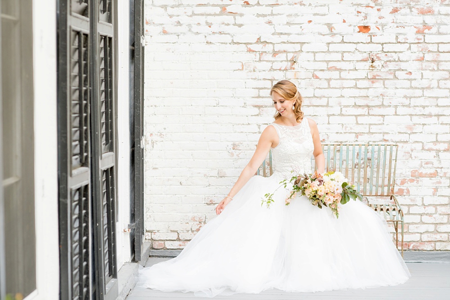 Colorful & Elegant Hudson Valley Wedding via TheELD.com