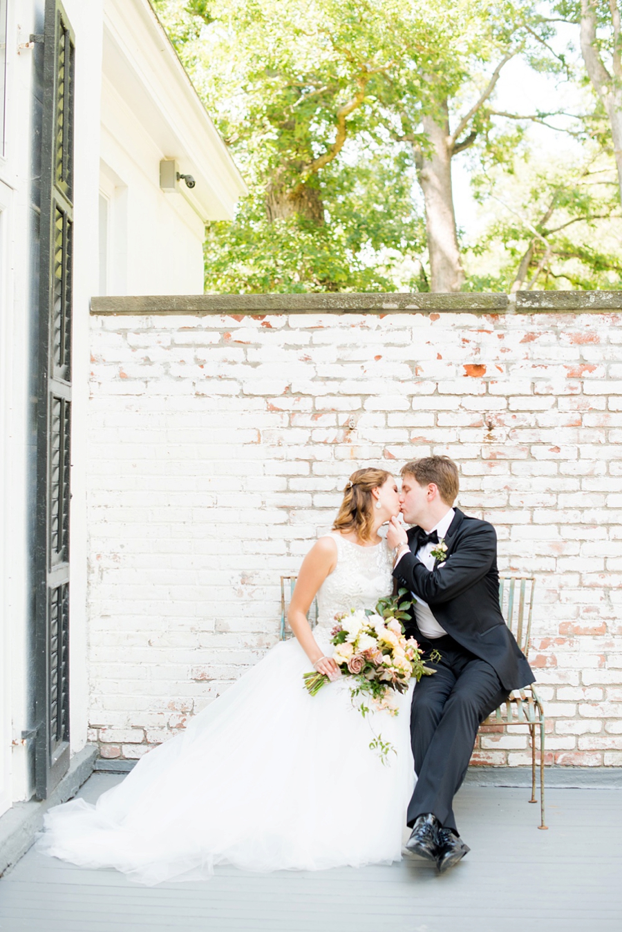 Colorful & Elegant Hudson Valley Wedding via TheELD.com