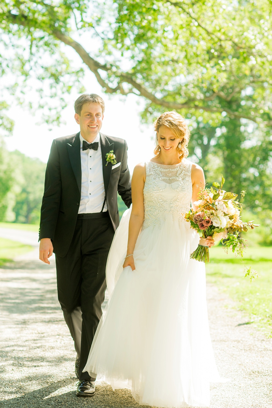 Colorful & Elegant Hudson Valley Wedding via TheELD.com