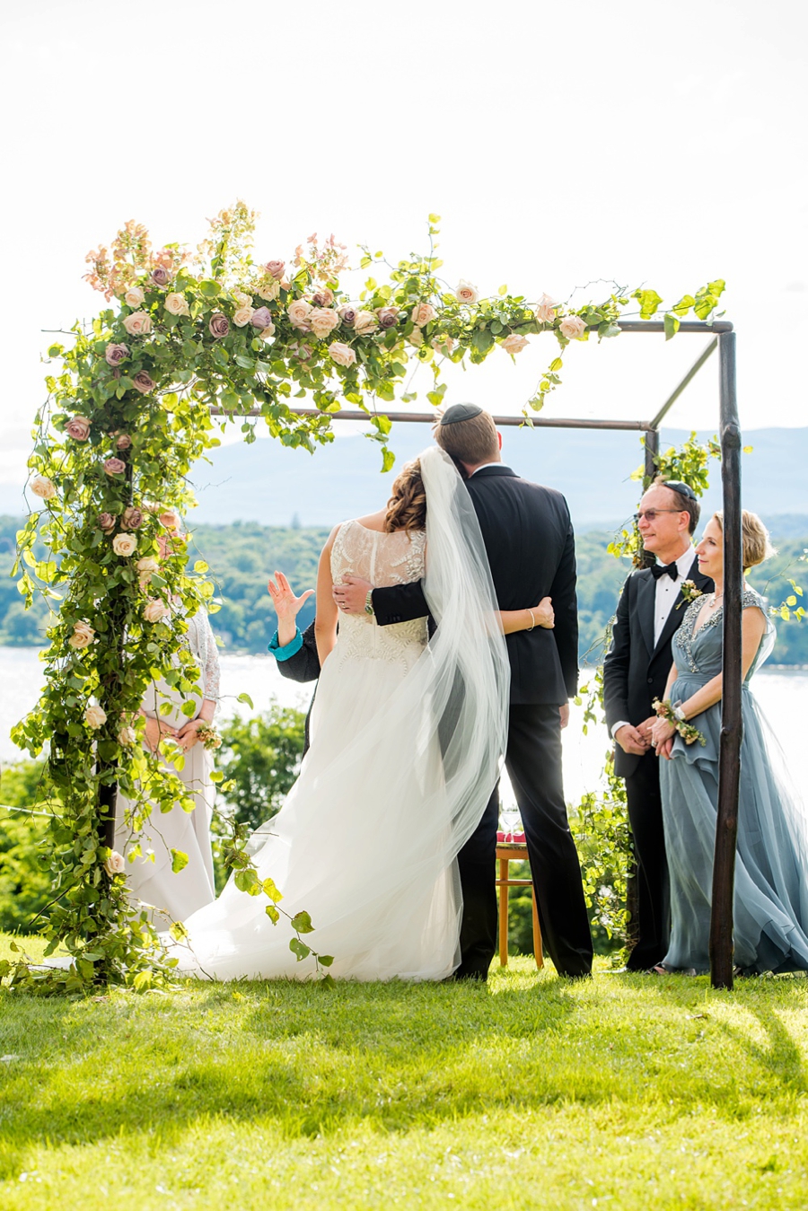 Colorful & Elegant Hudson Valley Wedding via TheELD.com