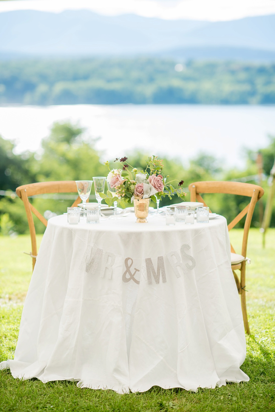 Colorful & Elegant Hudson Valley Wedding via TheELD.com