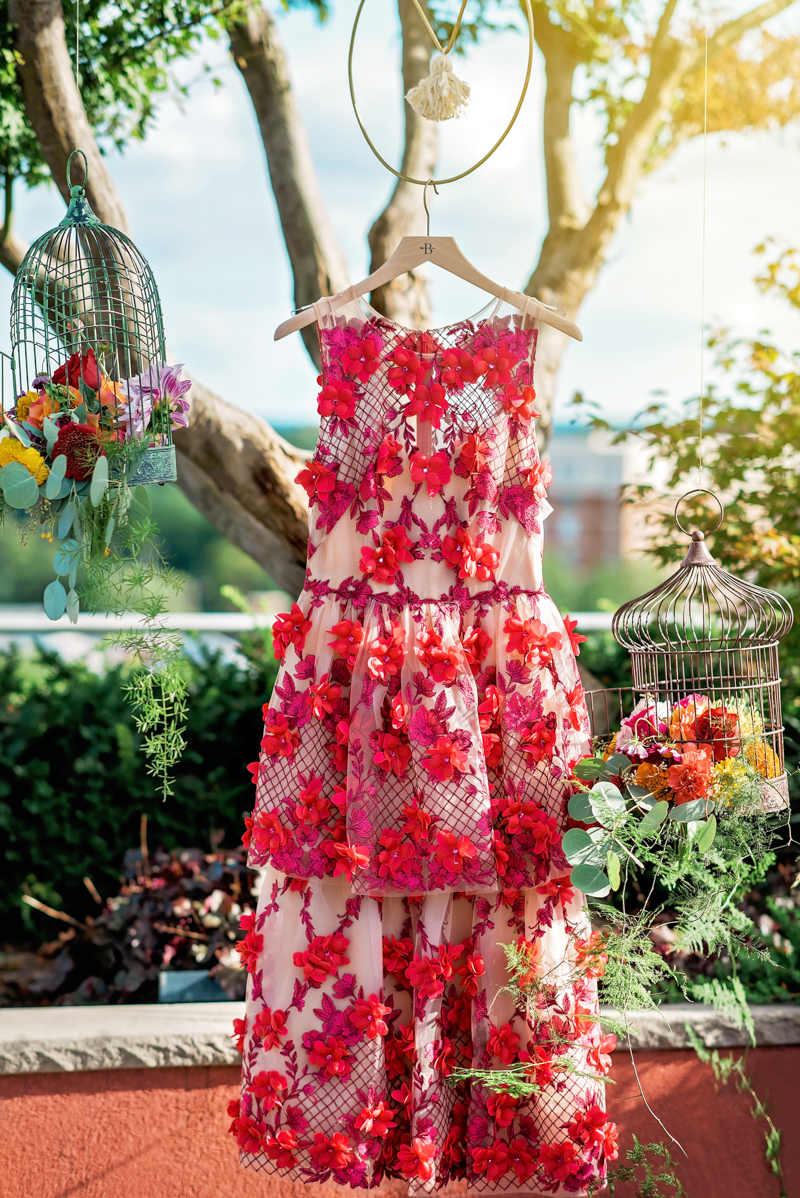 Colorful Frida Kahlo Inspired Wedding Ideas via TheELD.com