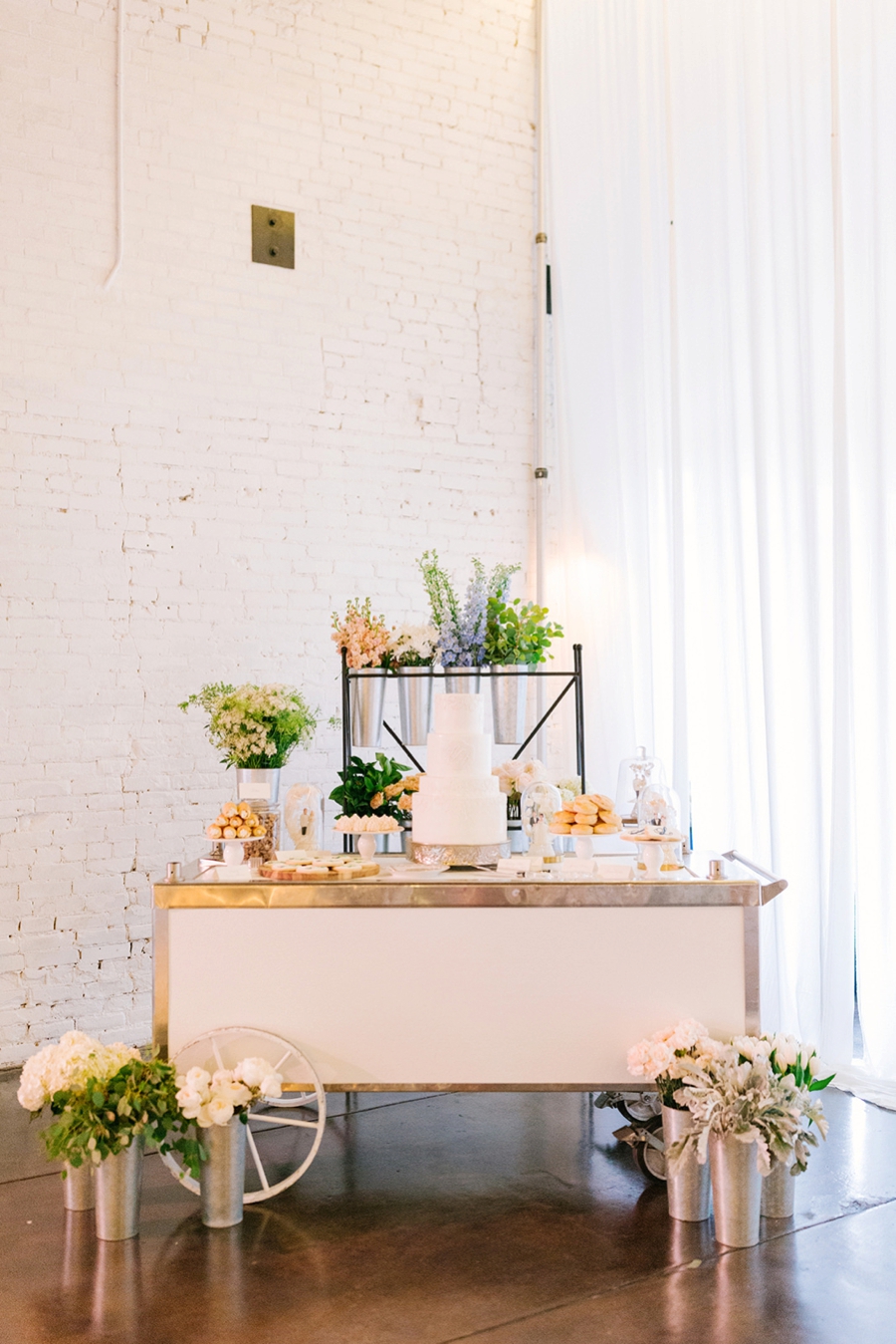 A Southern Garden Inspired Wedding In Central Florida via TheELD.com