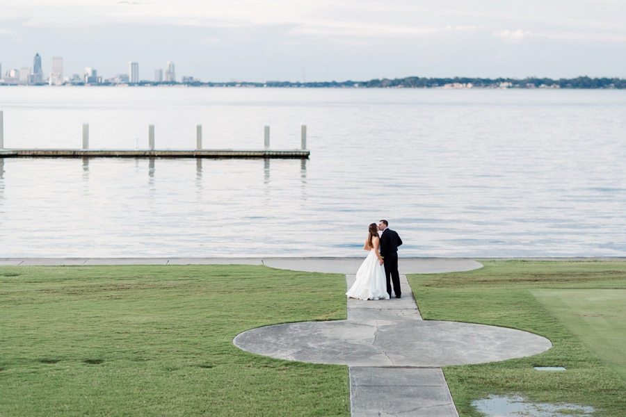 An Elegant Jacksonville Wedding via TheELD.com