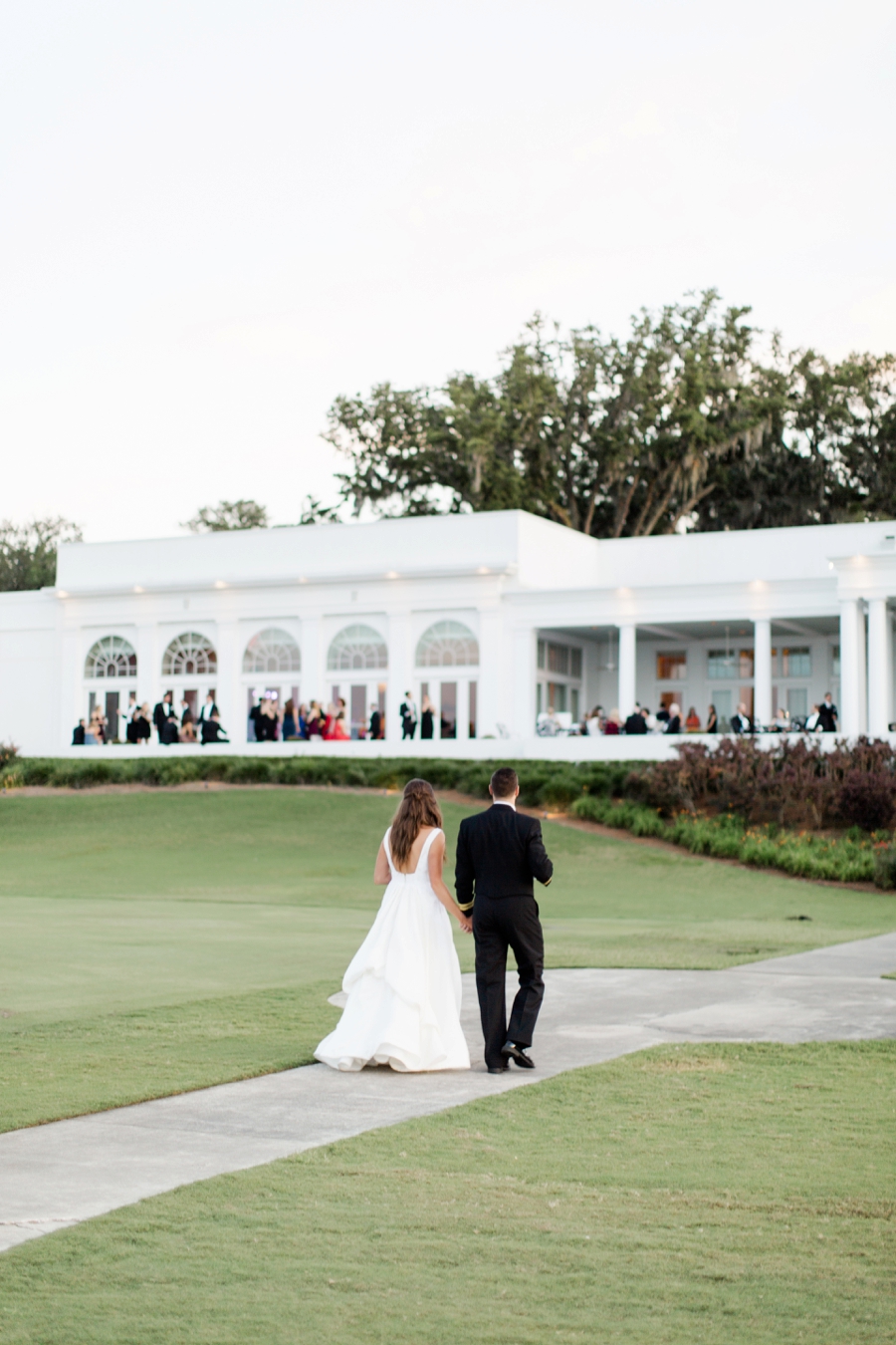 An Elegant Jacksonville Wedding via TheELD.com