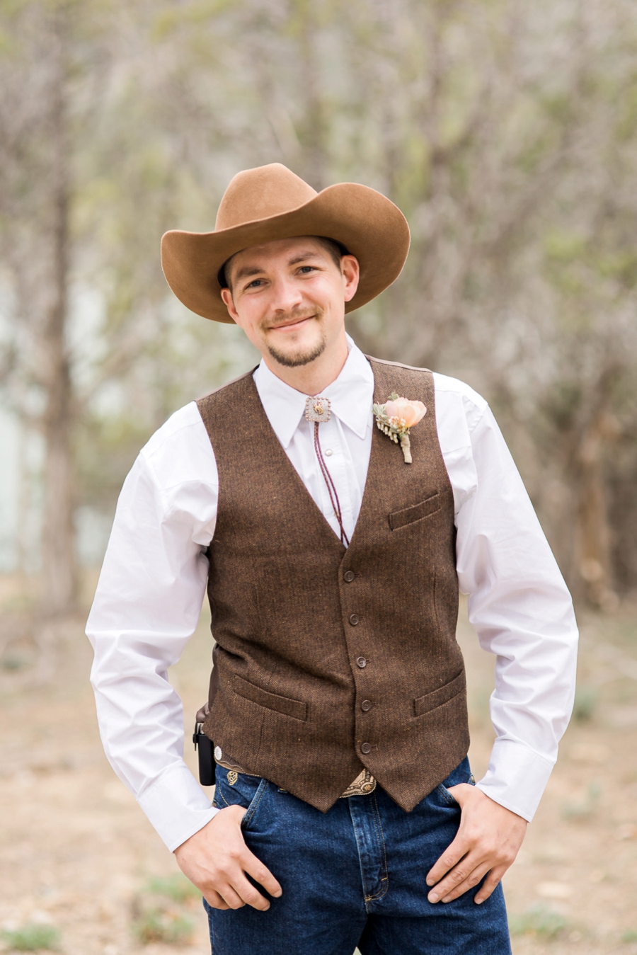 Blush & Peach Colorado Ranch Wedding via TheELD.com