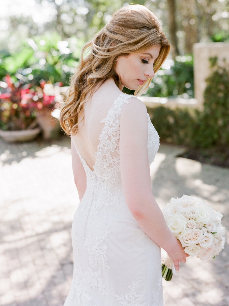 Romantic Pink & White Florida Wedding via TheELD.com