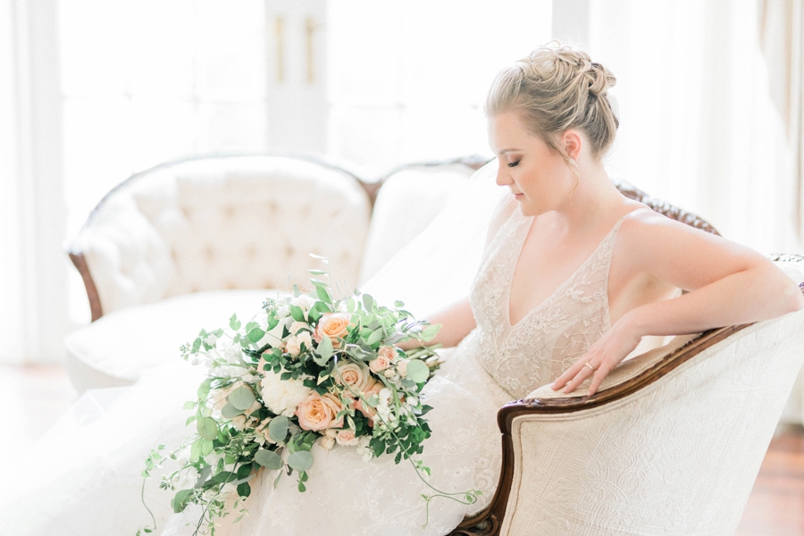 Timeless & Romantic Peach Wedding Ideas via TheELD.com