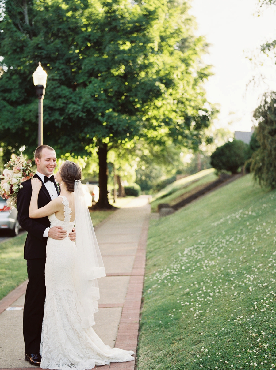 A Classic & Romantic Birmingham Wedding via TheELD.com