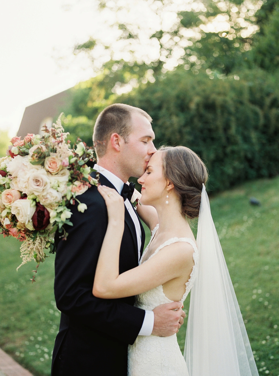 A Classic & Romantic Birmingham Wedding via TheELD.com