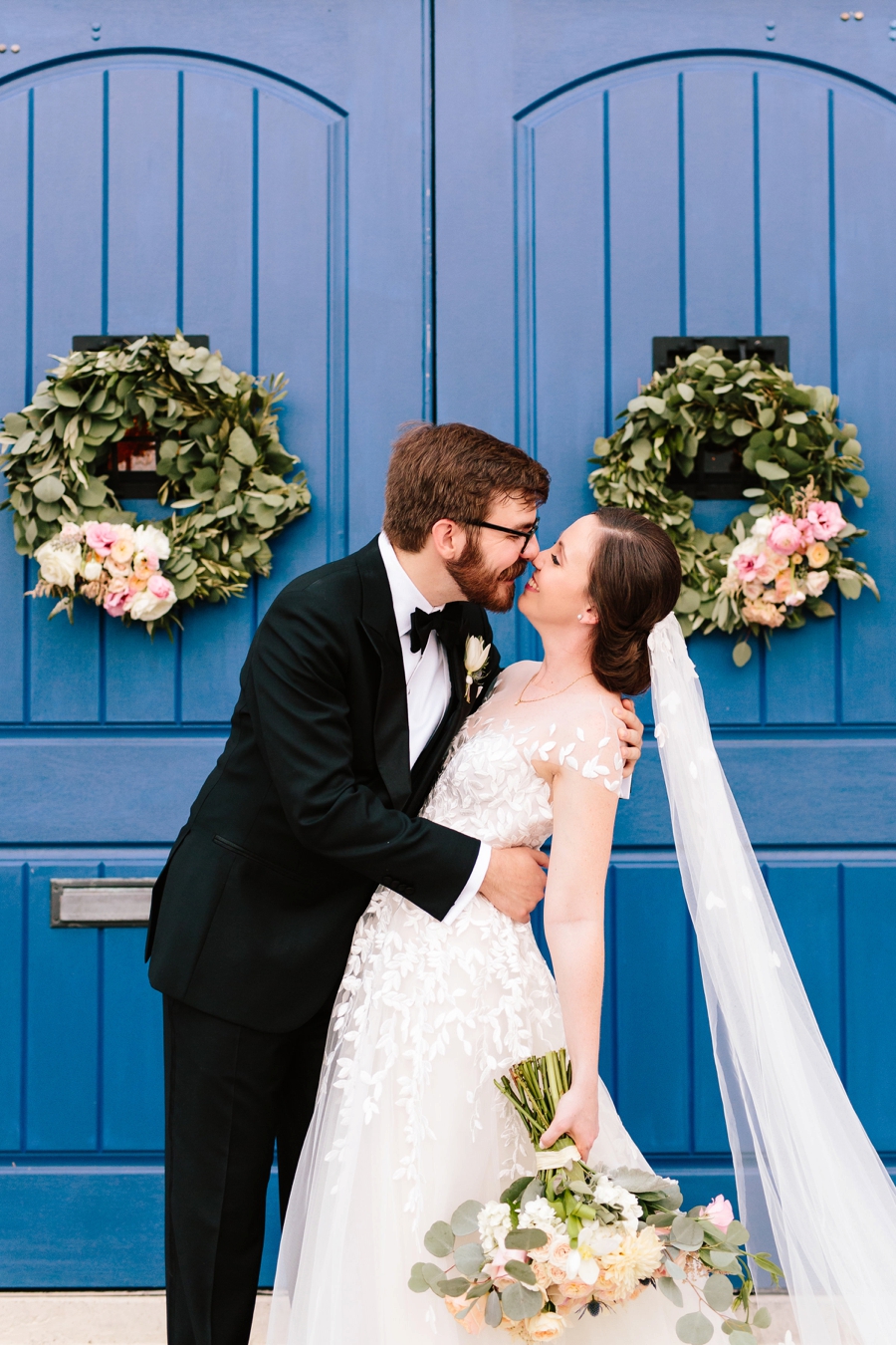 A Romantic Blush & Blue Tampa Wedding via TheELD.com