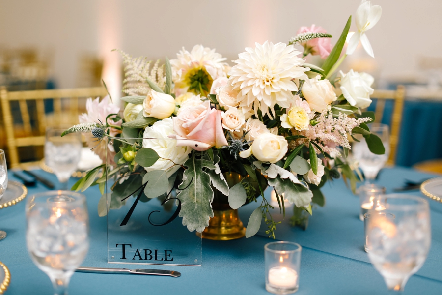 A Romantic Blush & Blue Tampa Wedding via TheELD.com