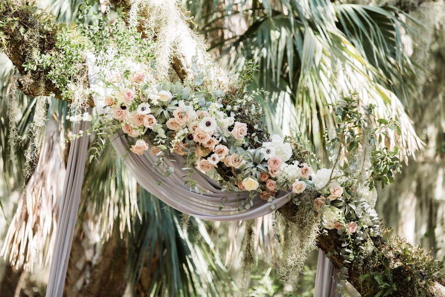 A Romantic Amelia Island Wedding via TheELD.com