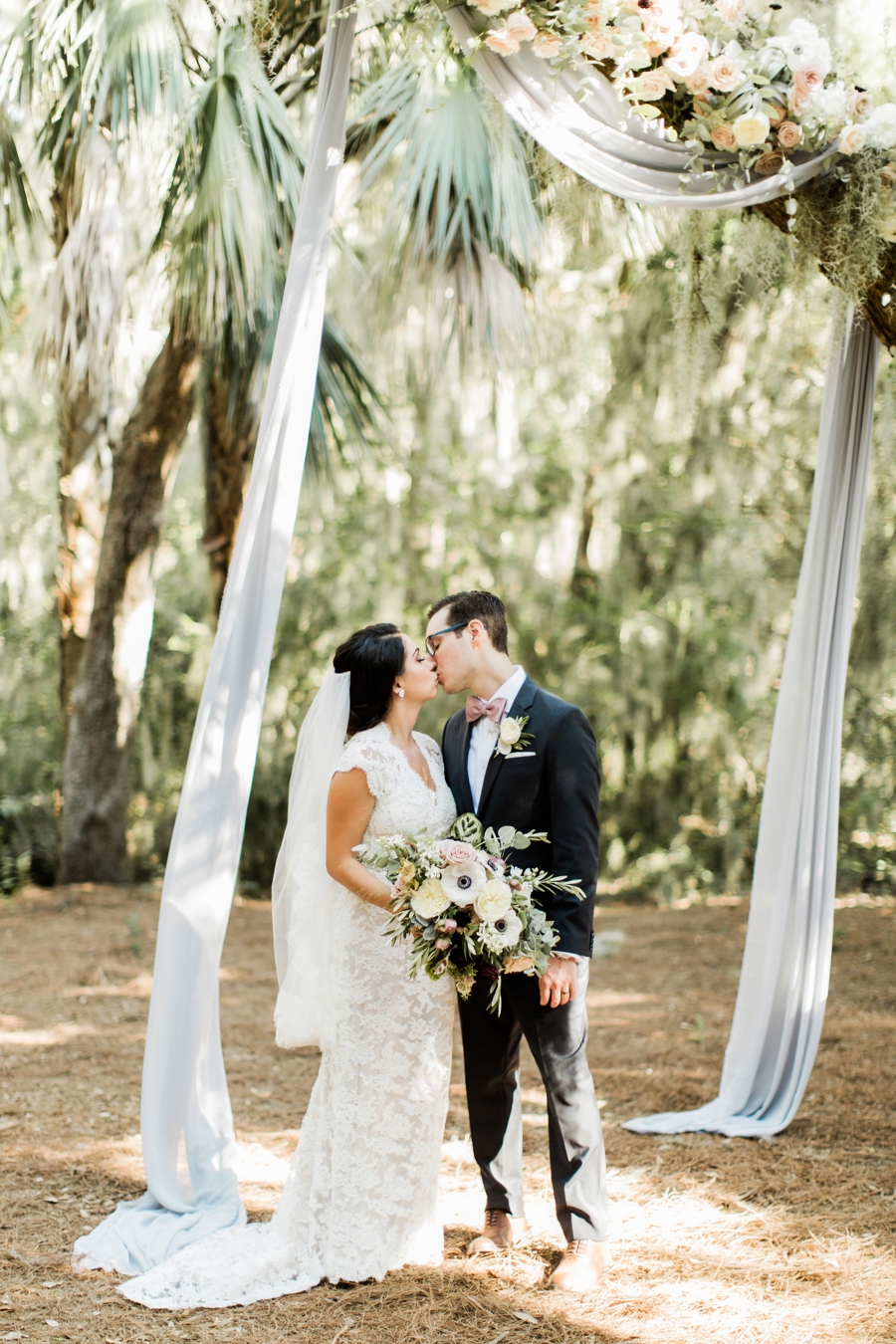 A Romantic Amelia Island Wedding via TheELD.com