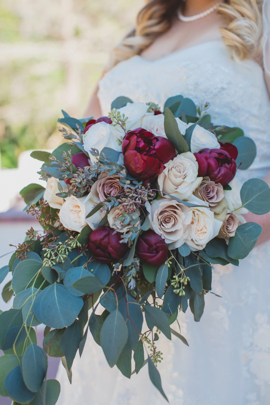Romantic Rustic Florida Wedding at Luxmore Grande via TheELD.com