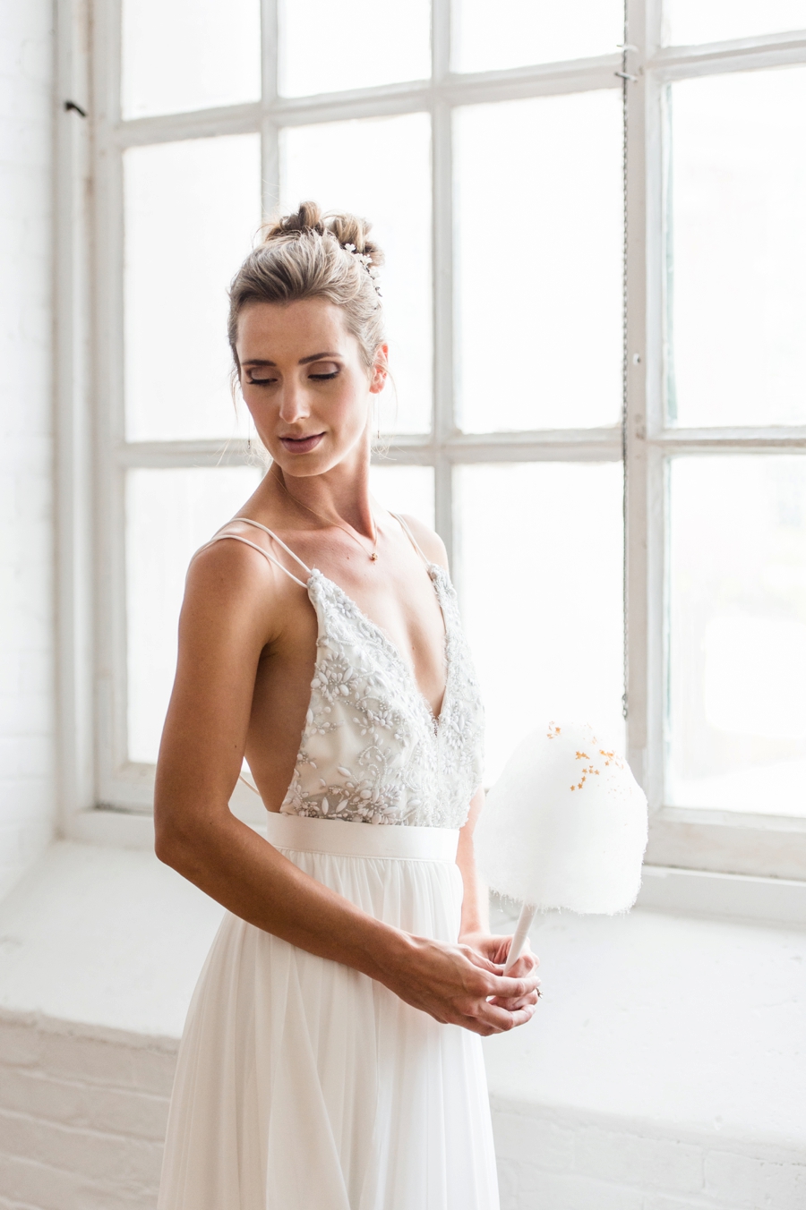 Soft & Elegant Ballet Inspired Wedding Ideas via TheELD.com