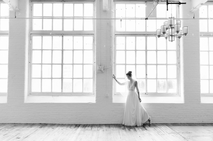 Soft & Elegant Ballet Inspired Wedding Ideas via TheELD.com