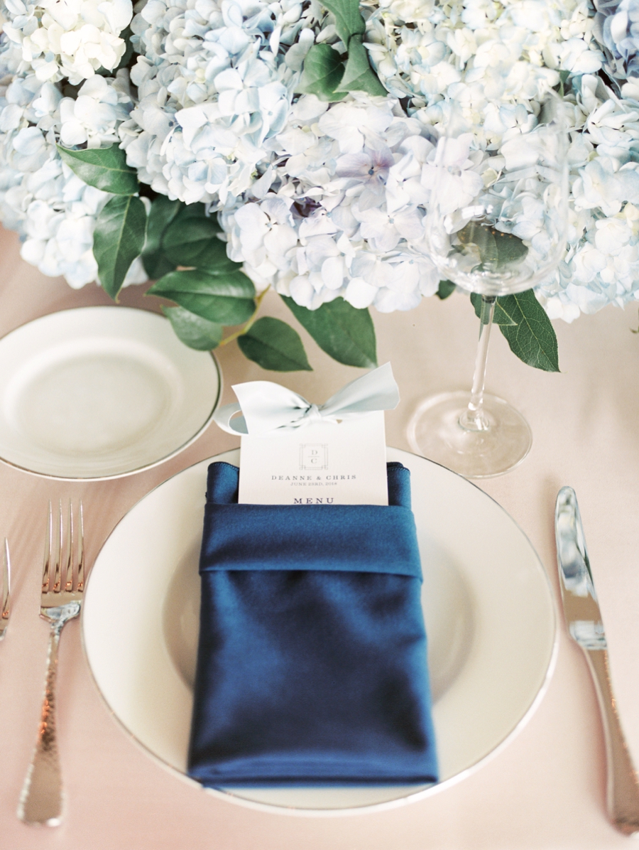 A Sophisticated Michigan Lakeside Wedding via TheELD.com