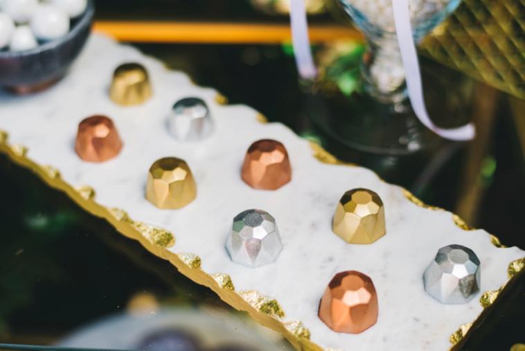 Modern Copper & Green Wedding Ideas Modern Copper & Green Wedding Ideas via TheELD.com