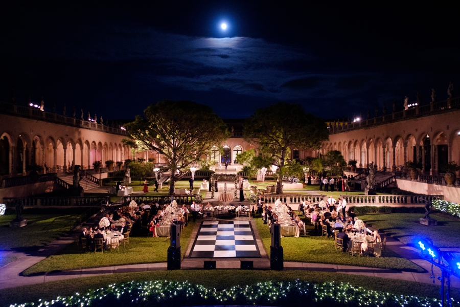 An Elegant Garden Sarasota Wedding via TheELD.com