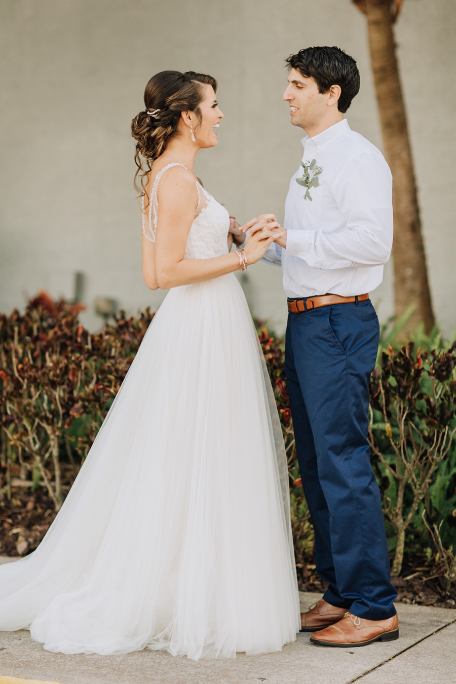 Organic Coastal Inspired Clearwater Beach Wedding via TheELD.com