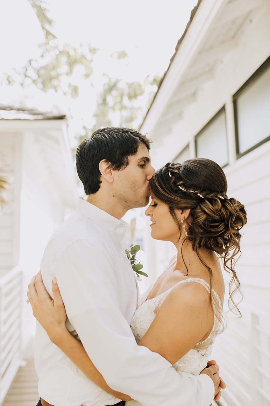 Organic Coastal Inspired Clearwater Beach Wedding via TheELD.com