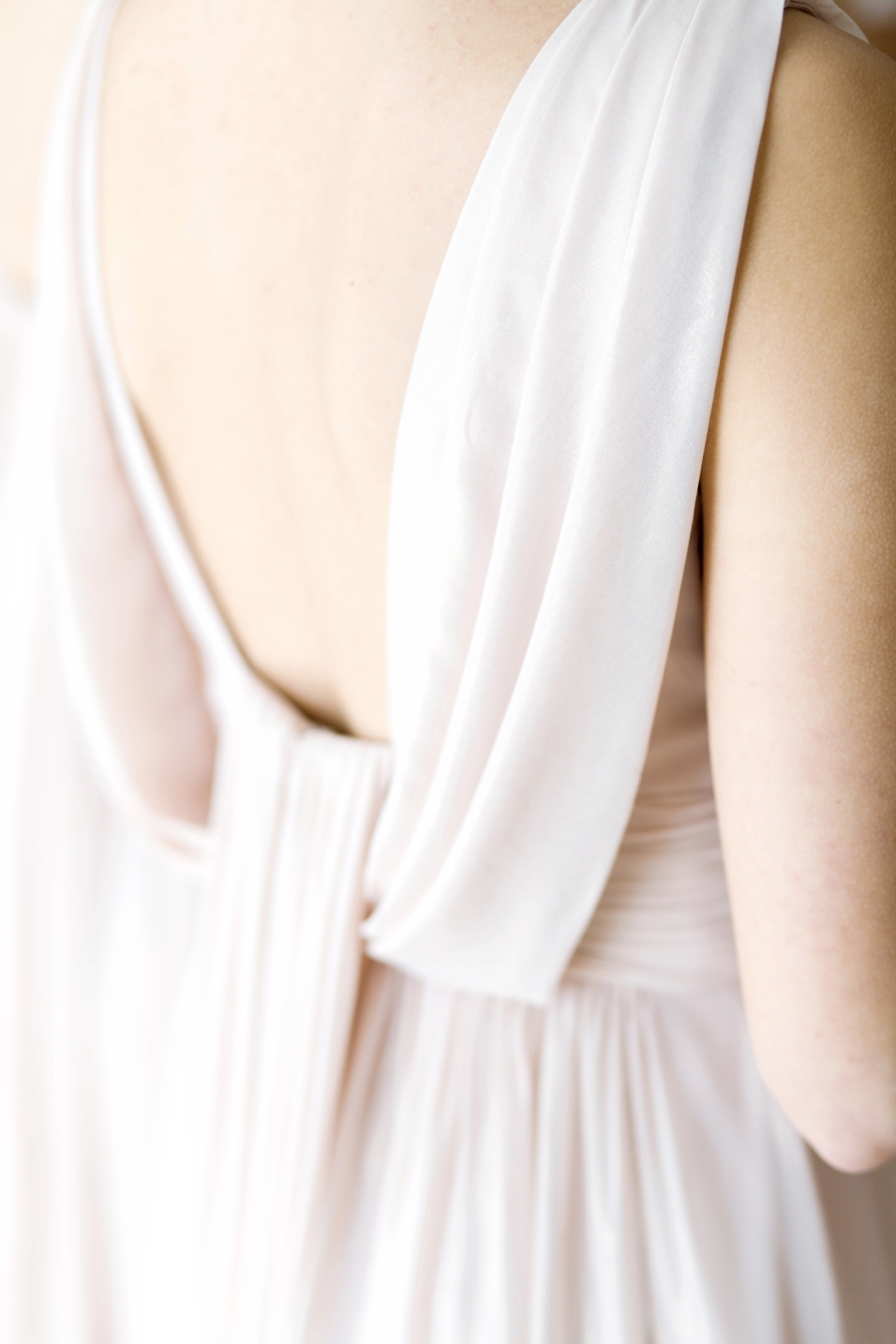 Blush & White Luxe Miami Wedding via TheELD.com